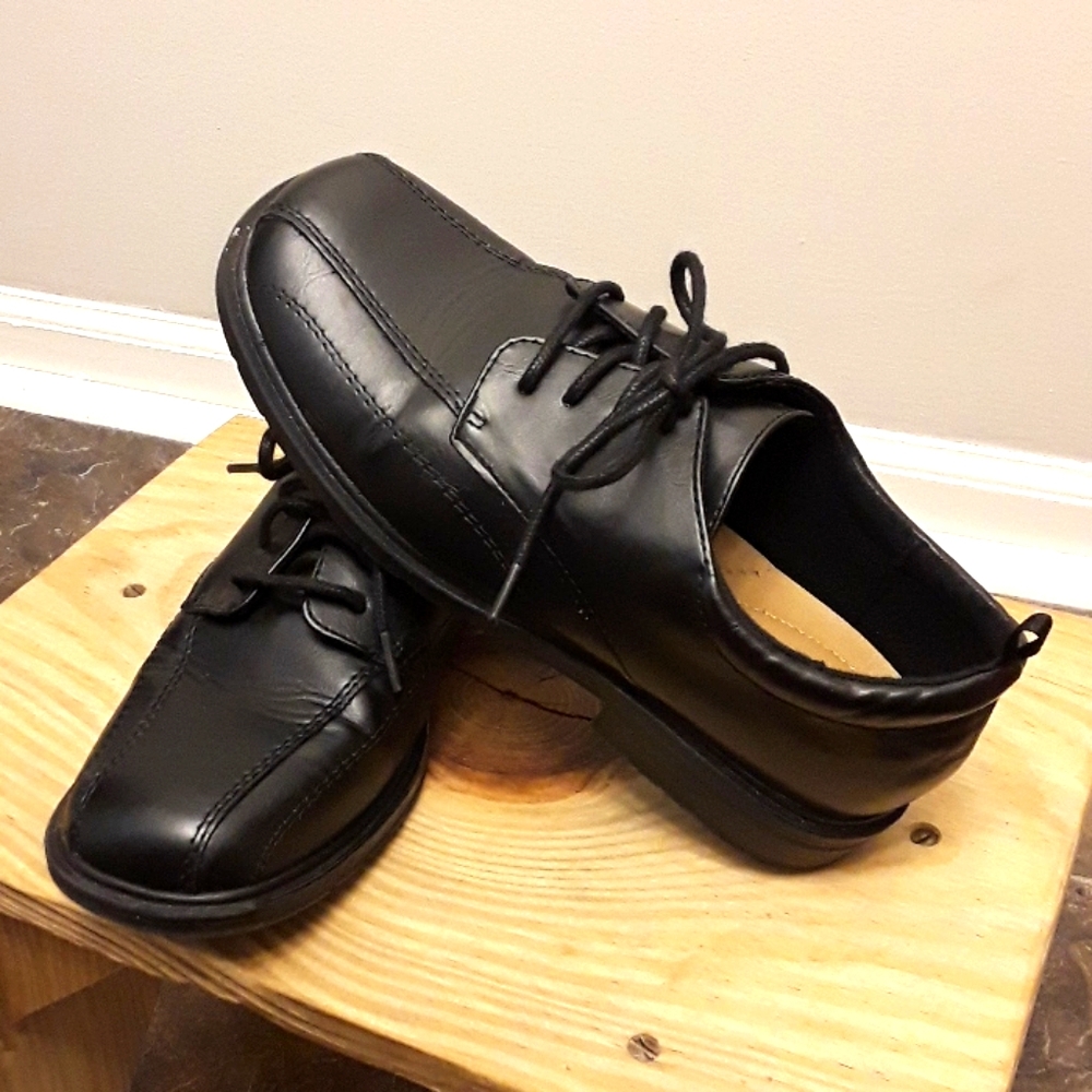 George Boys casual shoes size 3